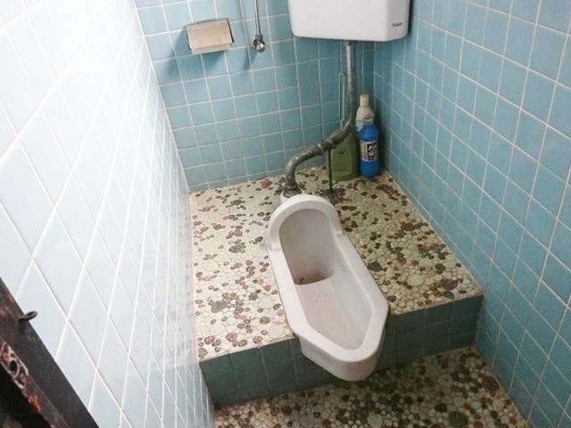 既設の和式トイレ